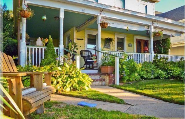The Stirling House Waterfront Inn Greenport Exterior photo