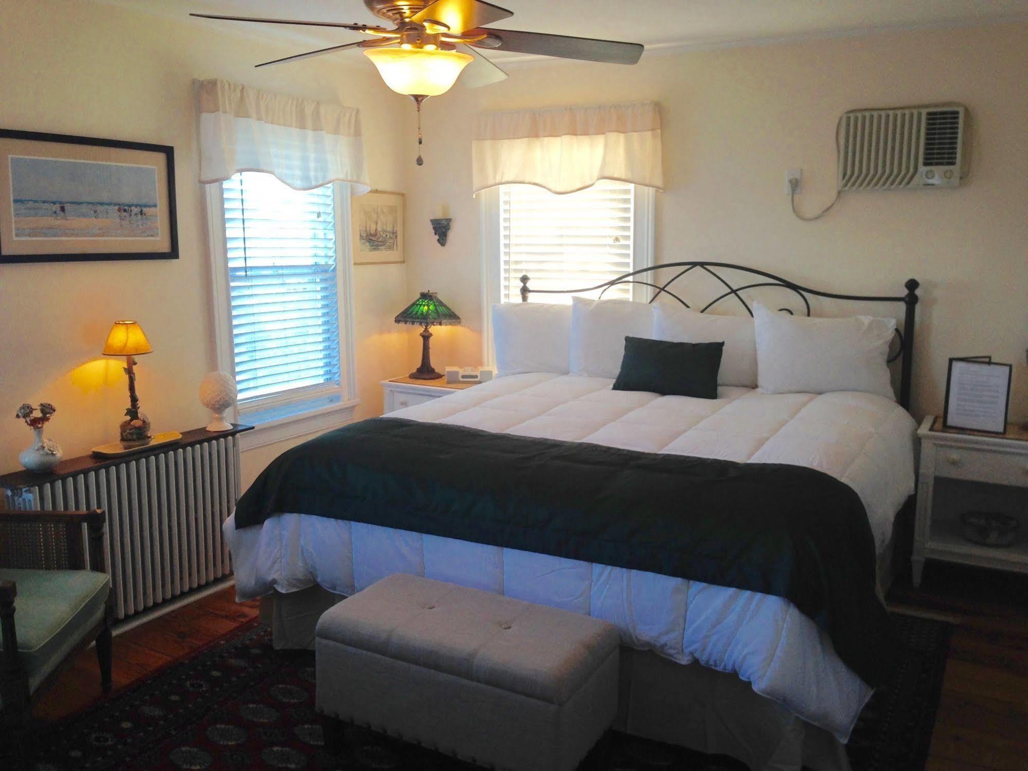 The Stirling House Waterfront Inn Greenport Exterior photo